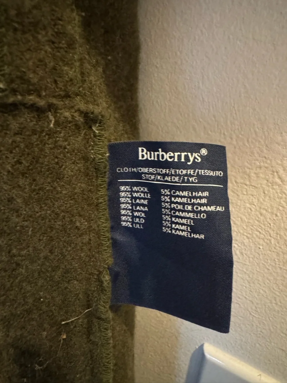 Vintage 1980s Burberry Olive Double-Breasted Trench Coat with Wool Lining - Picture 10 of 12
